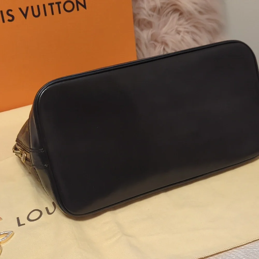 Louis Vuitton Alma Bag🔥🔥🔥 - Picture 10 of 14